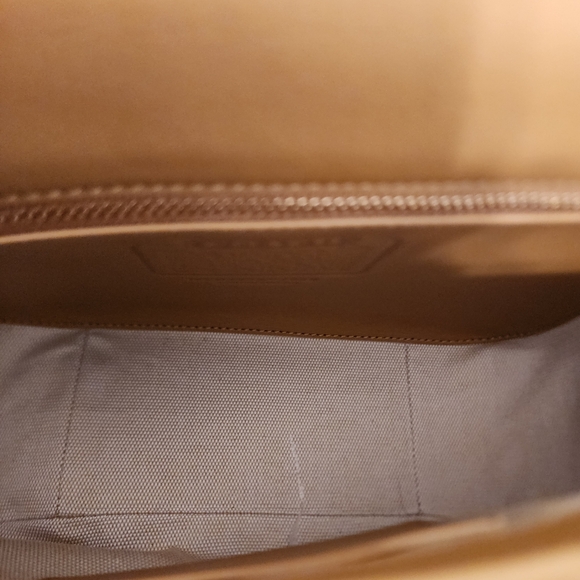 Coach Rambler Crossbody/Shoulder Bag NWT Color: Flax - Picture 5 of 7